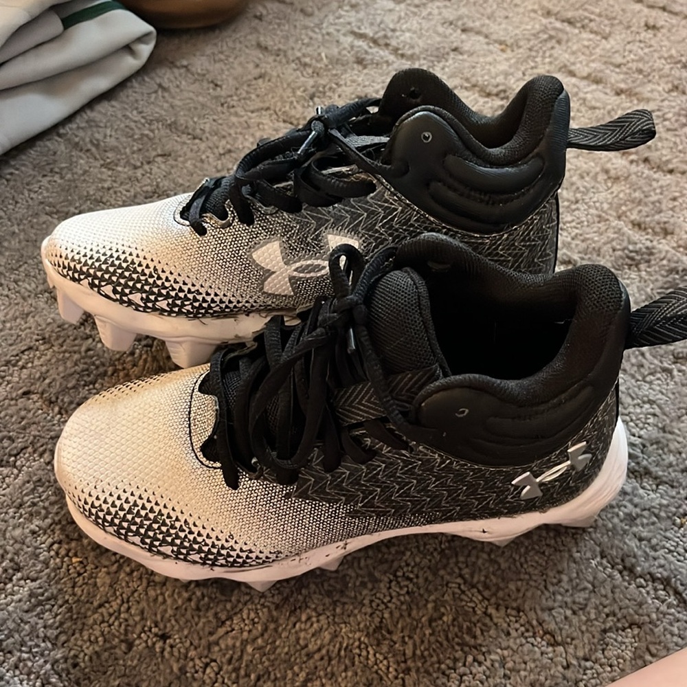 Boys football cleats